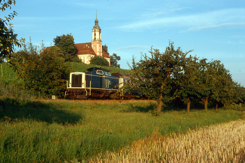 https://www.eisenbahnfotograf.de/datei/August 1986/980207 DB 211287 Birnau 7.8.86.jpg